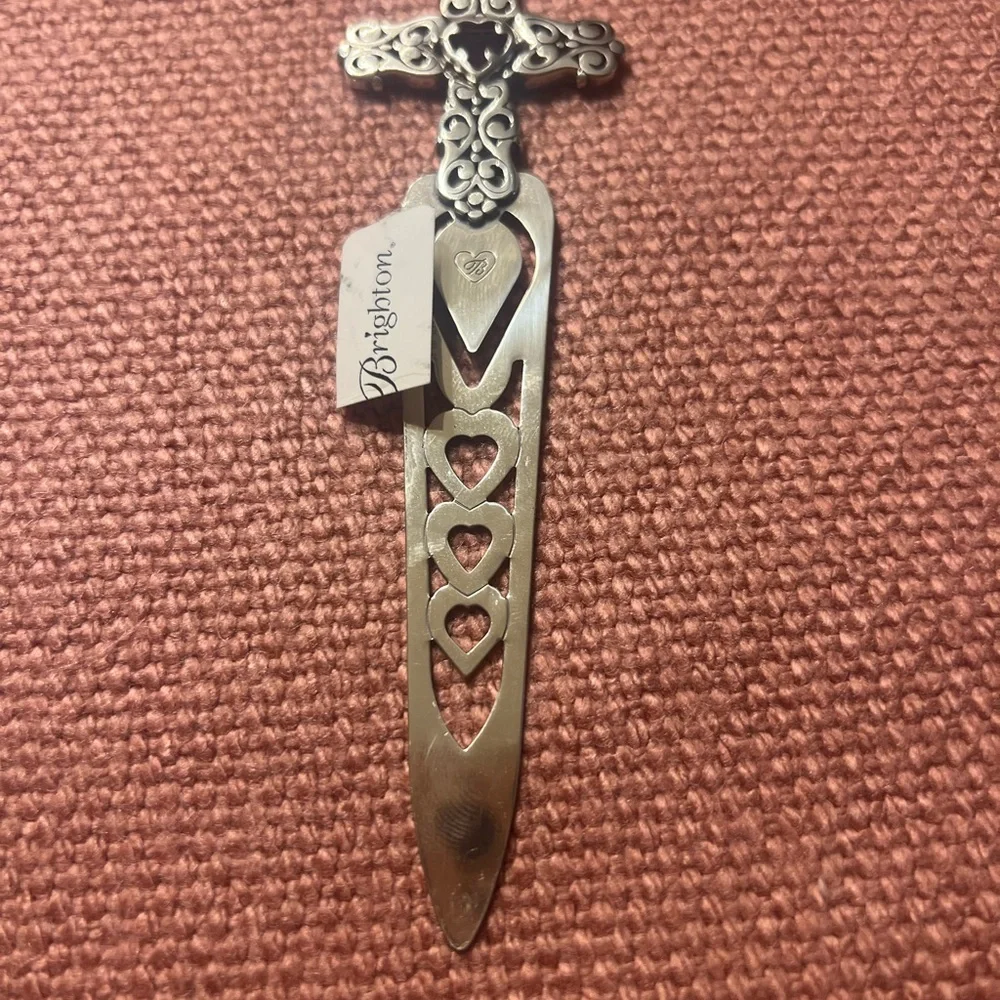 NWT Brighton Endless Love Silverplate Bookmark with Red Heart-Shaped Stone